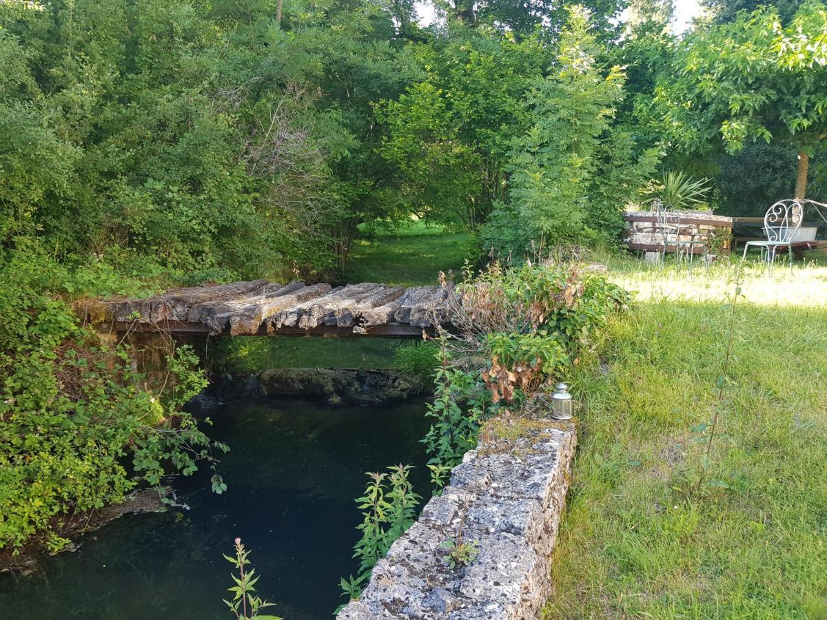 Le Moulin De Jules Et Akasha Bed and Breakfast Murat Εξωτερικό φωτογραφία